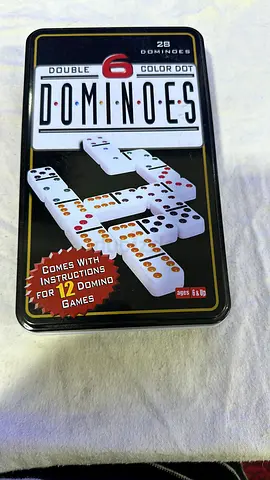 UNO and Dominoes Set in Tin - New/Unused