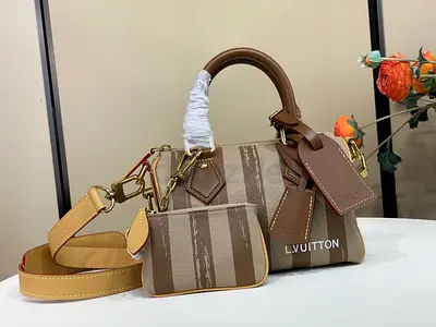 LOUIS VUITTON Women's SPEEDY P9 BANDOULIÈRE 20 Bag