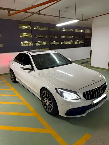 Mercedes-Benz C-Class C300 2018 - Excellent Condition