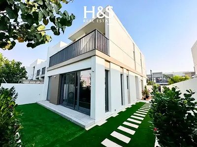 تاون هاوس حديث من 4 غرف نوم | إمكانية الدخول إلى الحديقة والمسبح | إيلان تلال الغاف