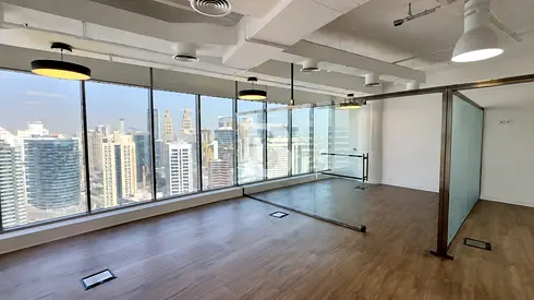 Mainland | Partitions | Unfurnished | Barsha