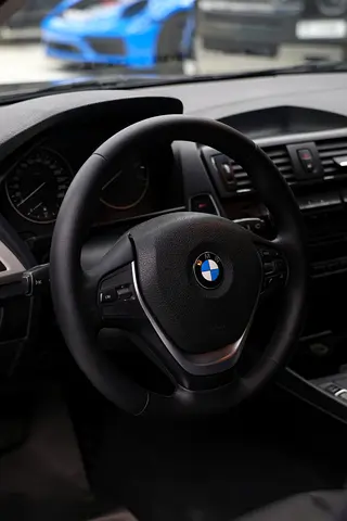 صورة 17 لـ 2016 BMW 1-SERIES