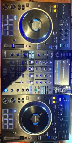 Pioneer XDJ-XZ Professional DJ System
