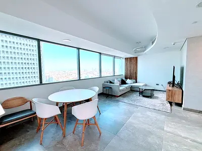 Furnished Upgraded | 2 bed Simplex