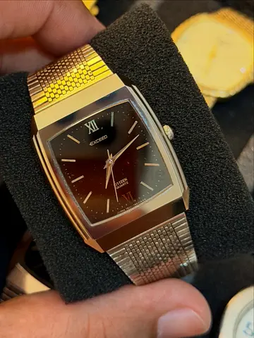 1970s–80s Citizen Exceed Quartz | Black Dial | Gold MesH Vintage Man’s Watch