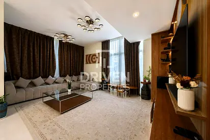 Standalone Villa | Renovated | VOT | Vardon