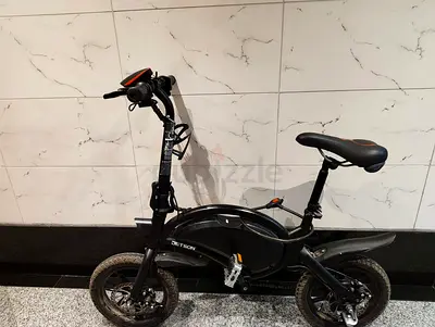 Compact Electric Foldable Bike with Seat - Good Condition