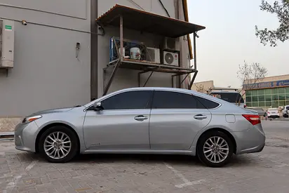 صورة 10 لـ 2018 Toyota AVALON
