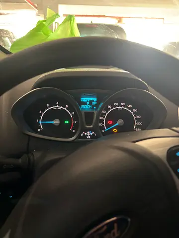 2016 FORD ECOSPORT 照片 9