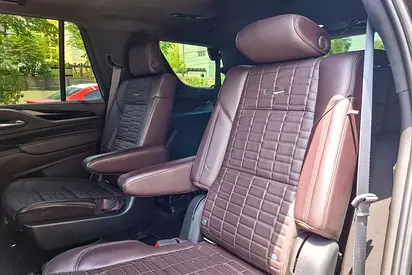 2021 Cadillac ESCALADE — миниатюра 12