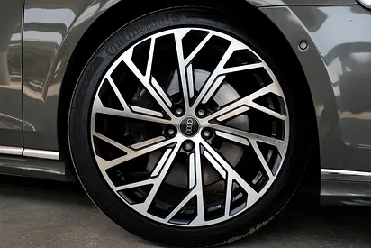 صورة مصغرة 13 لـ 2023 AUDI A8