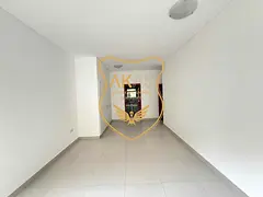 6 CHEQUES WITH CENTRAL AC STUDIO OPEN KITCHEN SPACES WASHROOM WELL GOOD BUILDING