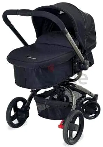 UK based family, selling Branded Stroller 75% less price