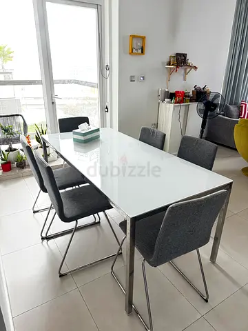 White High-Gloss Dining Table with 6 Grey Fabric Chairs