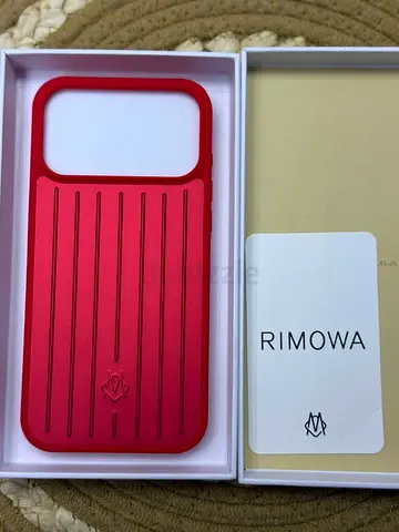 Stylish Rimowa Silver Case