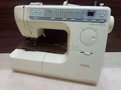 Brother Computerized Sewing Machine with Multiple Stitch Patterns