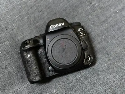 Canon 5D mark iv camera perfect condition with charger and battery