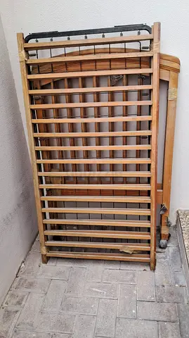 Baby crib