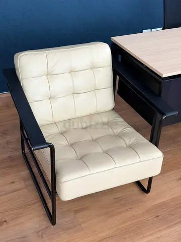 White Modern Armchair in Good Condition