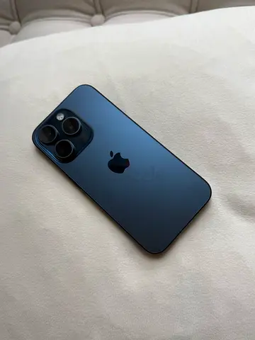 iPhone 15 Pro — Blue Titanium — 512GB