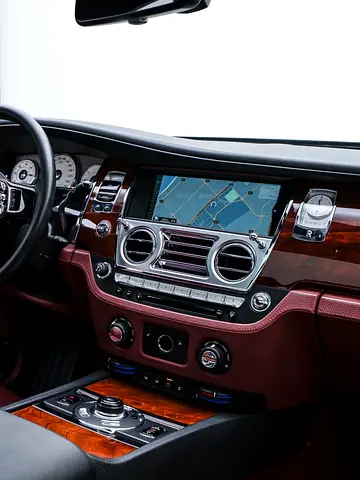 2011 ROLLS-ROYCE GHOST — миниатюра 19