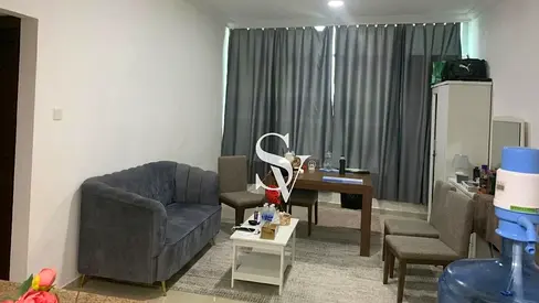 Spacious 2 BR | High Floor | Prime Location