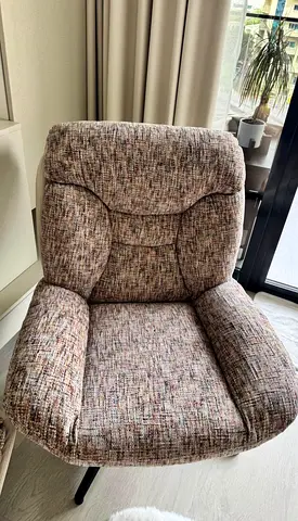 Comfortable Amore Accent Chair + Ottoman - Brown