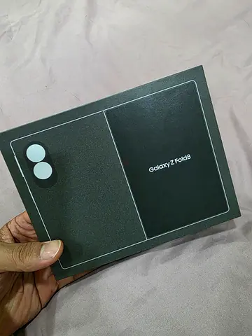 Galaxy Z Fold 8