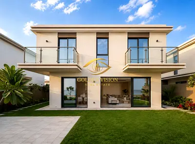 Beachfront Villa I Vacant I 4 Beds+ Maid