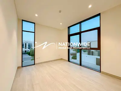 Vacant| Amazing 3Br| Stylish Layout| Prime Area