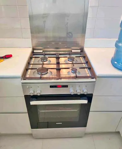 Siemens New Model Gas Cooker 4 burner