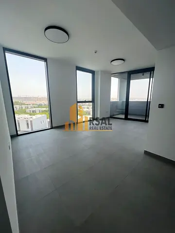Spacious 2BHK | Closed Kitchen // Best opportunity for investment