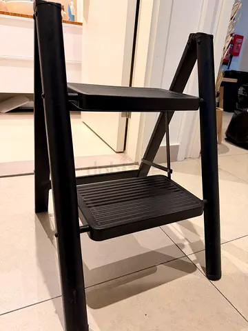 Black 2-Step Folding Step Ladder