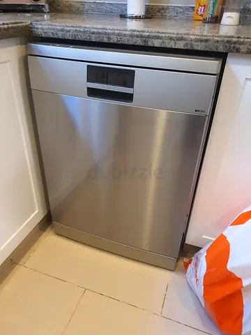Siemens iQ700 Dishwasher 3 Racks For Sale - Excellent Condition