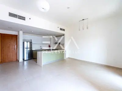 Spacious 2BR I Well Maintained I Ready to Move in