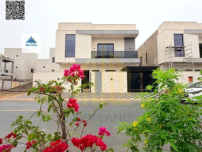Villa for sale, 3 floors – includes AC, electricity, and water fees – freehold – directly from the owner – close to amenities