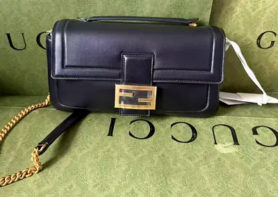 Fendi Nappa Apolo Chain Baguette Black