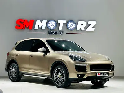 PORSCHE CAYENNE GCC SPECS 2016 FIRST OWNER WELL MAINTAINED NO WORK REQUIR AT ALL