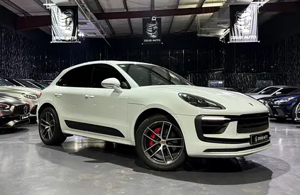 2024 Porsche MACAN photo 3