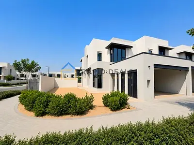 Large Plot | Corner Unit | 4BR + Maid | Near Park