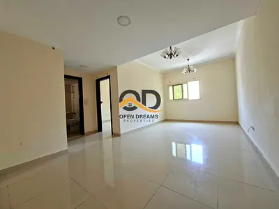 Lavish 1bhk with 2 washroom/ parking, commercial muwaileh