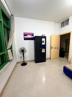 1 big bedroom for rent for single person