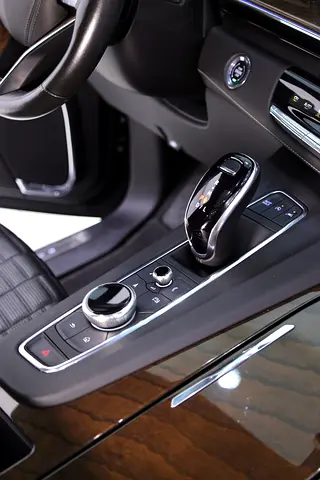 2023 Cadillac ESCALADE — фото 9
