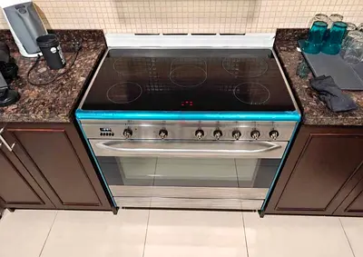 Italy Smeg 5 Hobs Full Electric Ceramic Cooker Range Size 90×60 cm
