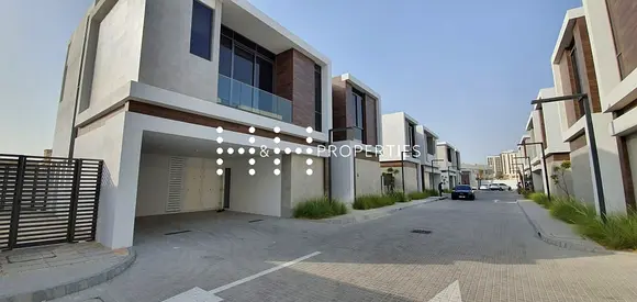 Contemporary 4 BR Villa with Maids Room