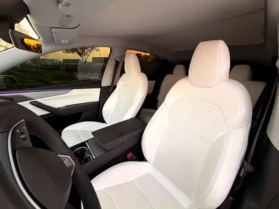 صورة مصغرة 18 لـ 2025 Tesla MODEL Y