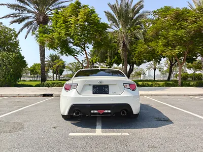 صورة 8 لـ 2015 Toyota 86
