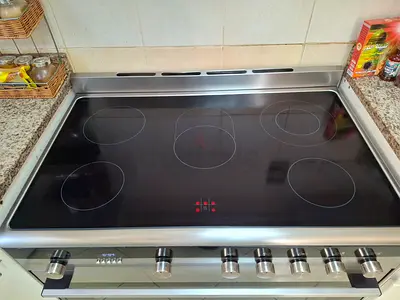 SIEMENS brand IQ700 Model Electric Ceramic Cooker 90cm