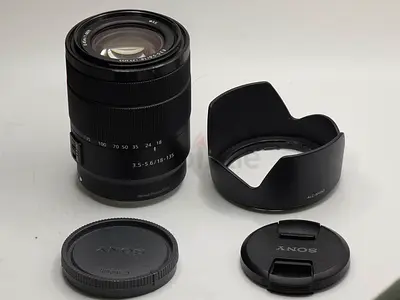 Sony E 18-135mm f/3.5-5.6 OSS Lens