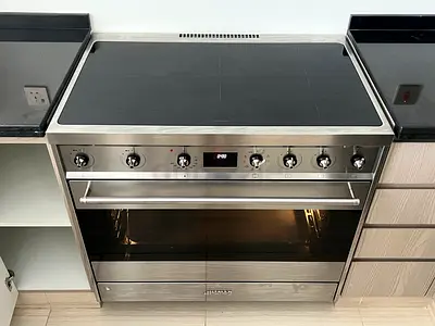 Smeg induction cooking range size 90-60cm